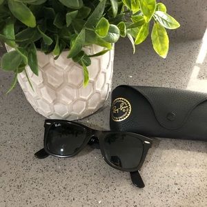 Ray-ban Original Wayfarer sunglasses